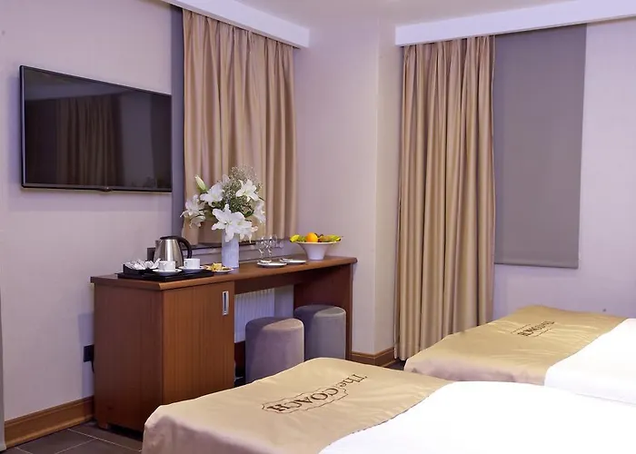 מלון The Coach 3*